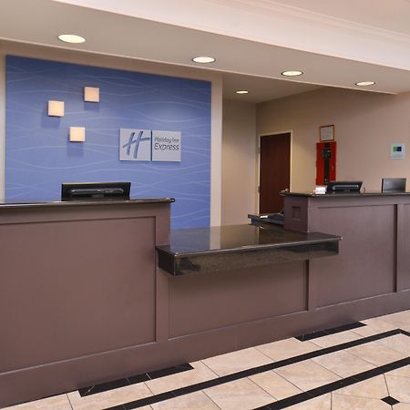 Holiday Inn Express & Suites San Antonio South Exteriér fotografie